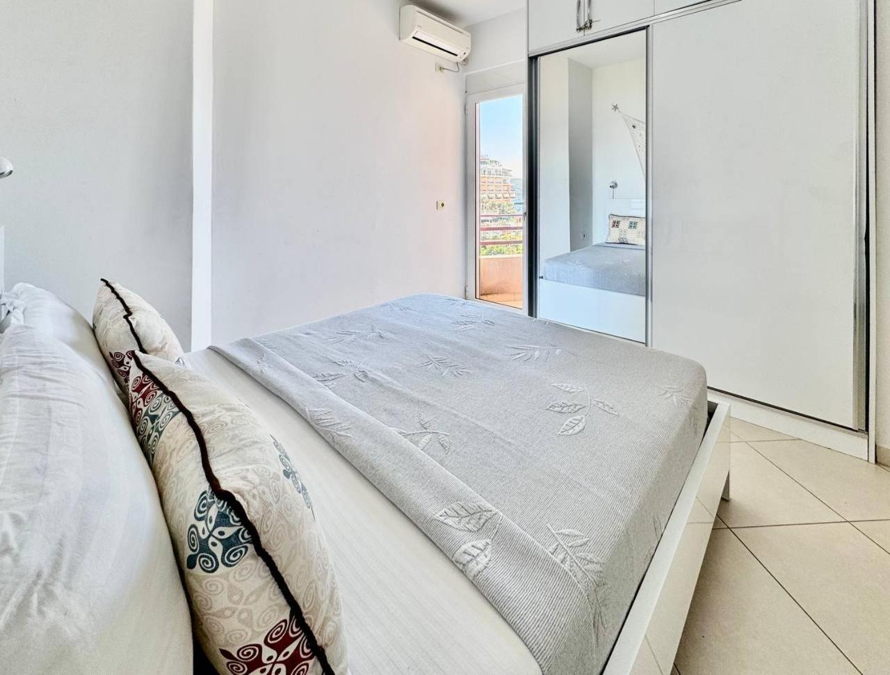 Del Mar Sea View Apartment Saranda Extérieur photo